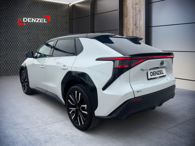 Bild 3: Toyota BZ4X 2WD Lounge + Style Paket + Protection Pack 516KM Reichw
