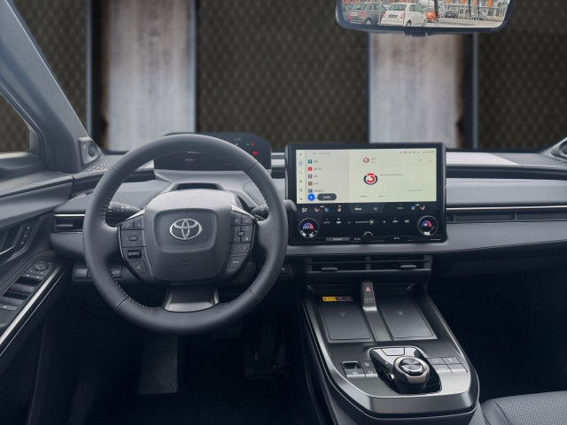 Bild 4: Toyota BZ4X 2WD Lounge + Style Paket + Protection Pack 516KM Reichw