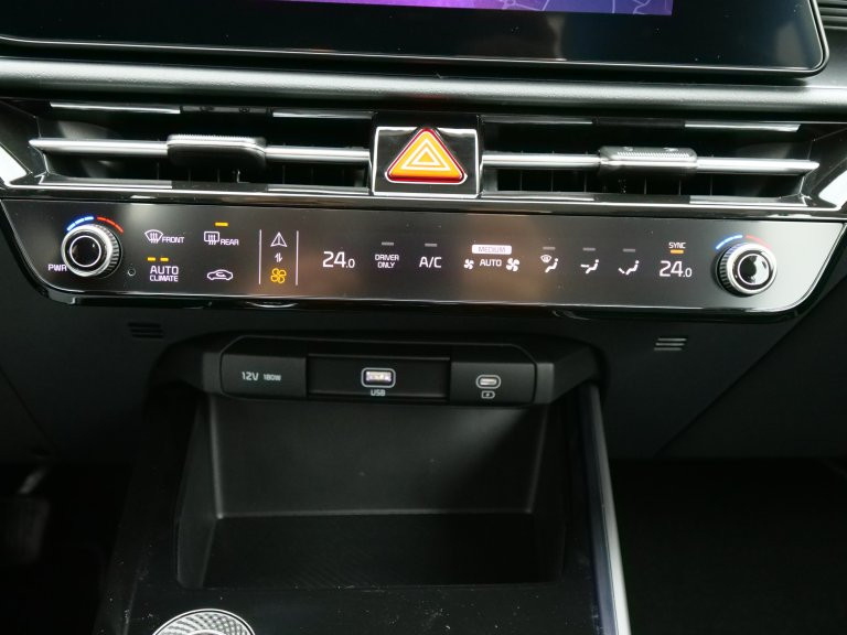 Bild 11: Kia NIROEV/SILBER/E-MOTOR/64,8KWH/AT/204