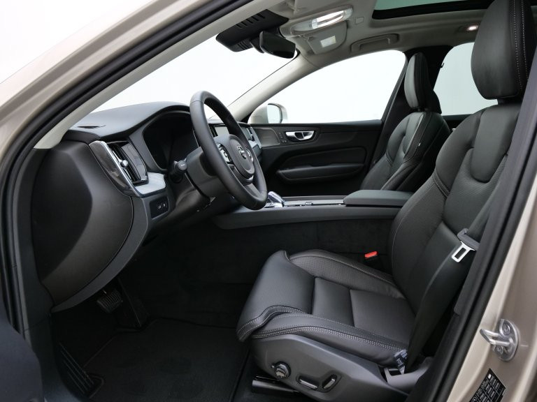 Bild 7: VOLVO PKW XC60 Ultra, T6 Plug-in Hybrid, Elektrisch/Benzin, Bright