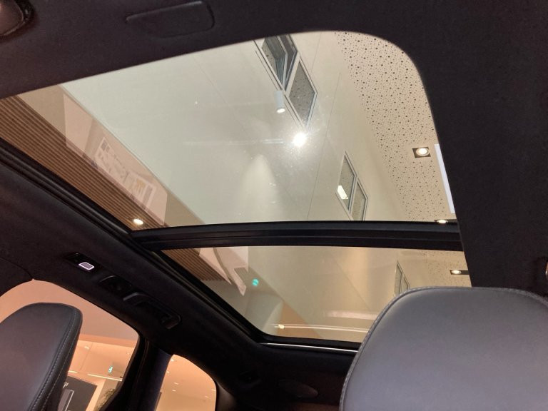 Bild 13: VOLVO PKW XC60 Black Edition Plus, T6 AWD Plug-in Hybrid, Elektrisch/B