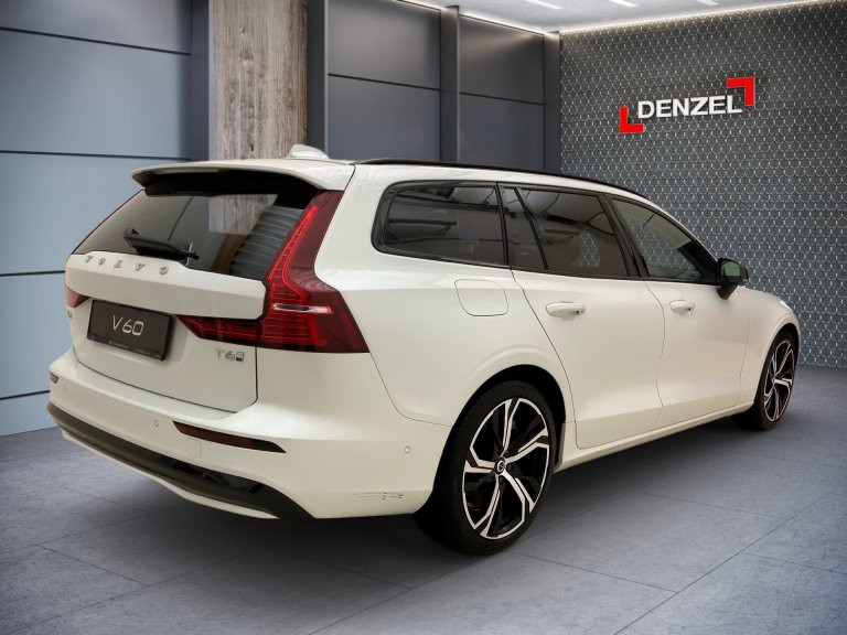 Bild 3: VOLVO PKW V60 Plus, T6 AWD Plug-in Hybrid, Elektrisch/Benzin, Dark
