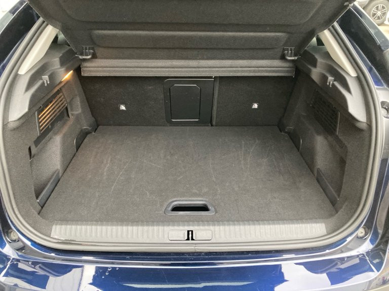 Bild 9: Citroen C4 130 S&S EAT8 Max