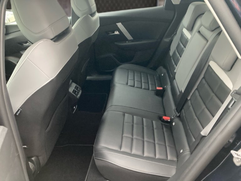 Bild 8: Citroen C4 130 S&S EAT8 Max