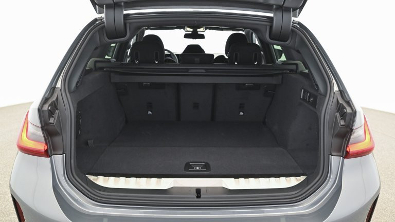 Bild 13: BMW 330e xDrive Touring