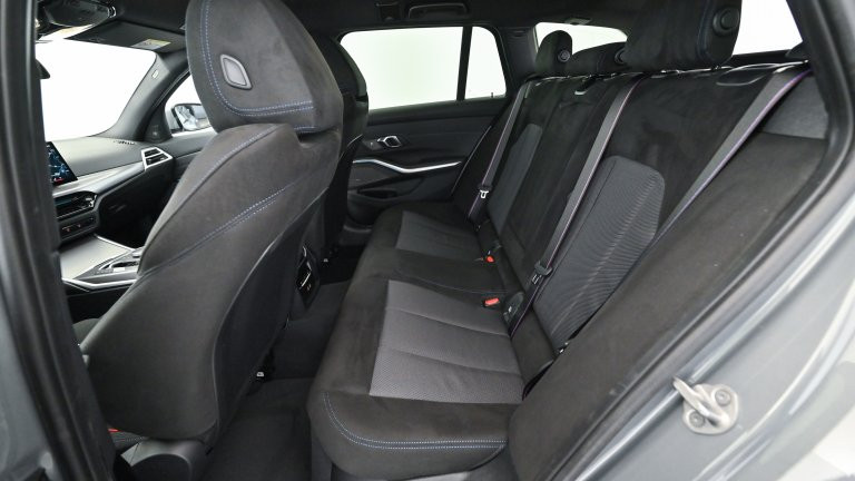 Bild 14: BMW 330e xDrive Touring