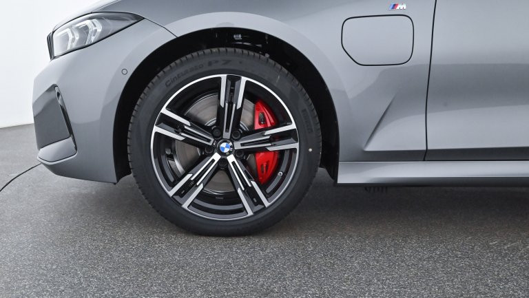 Bild 6: BMW 330e xDrive Touring