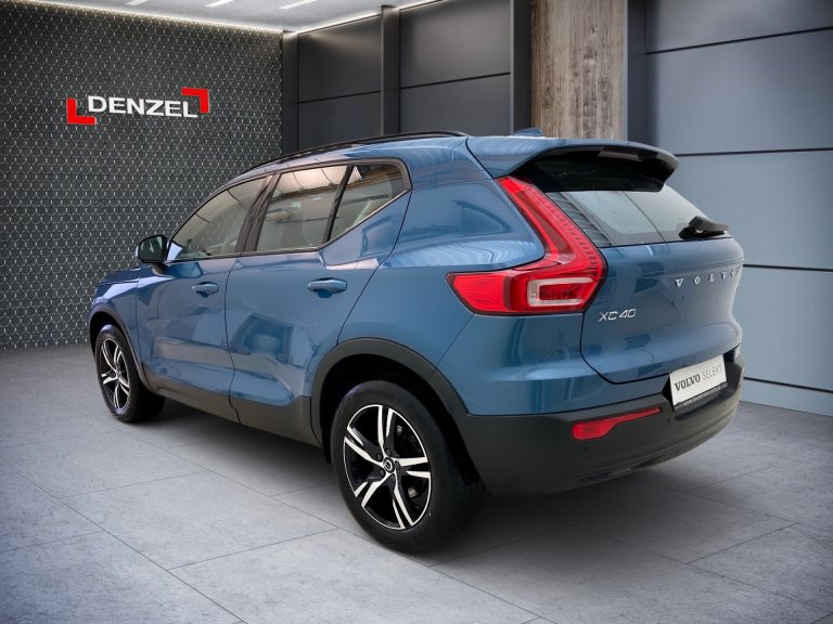 Bild 2: VOLVO PKW XC40 Plus, B4 AWD Mi