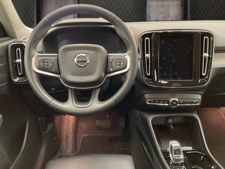 Bild 6: VOLVO PKW XC40 Plus, B4 AWD Mi