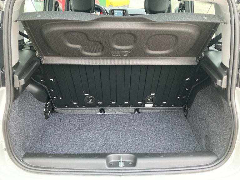 Bild 9: Fiat Panda 4x2 FireFly Hybrid 70 Panda