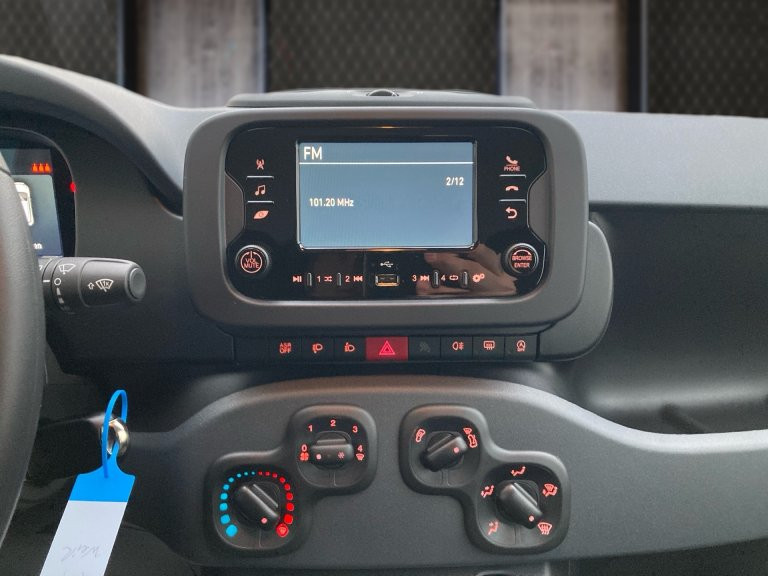 Bild 7: Fiat Panda 4x2 FireFly Hybrid 70 Panda