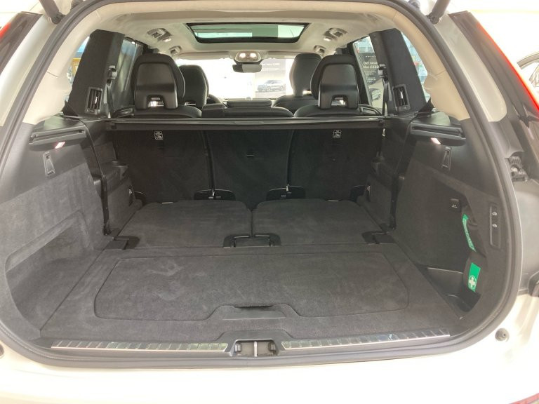 Bild 9: VOLVO PKW XC90 Ultra, T8 AWD Plug-in Hybrid, Dark, 7 Sitze