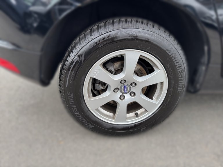 Bild 4: VOLVO PKW XC60 D4 Kinetic AWD