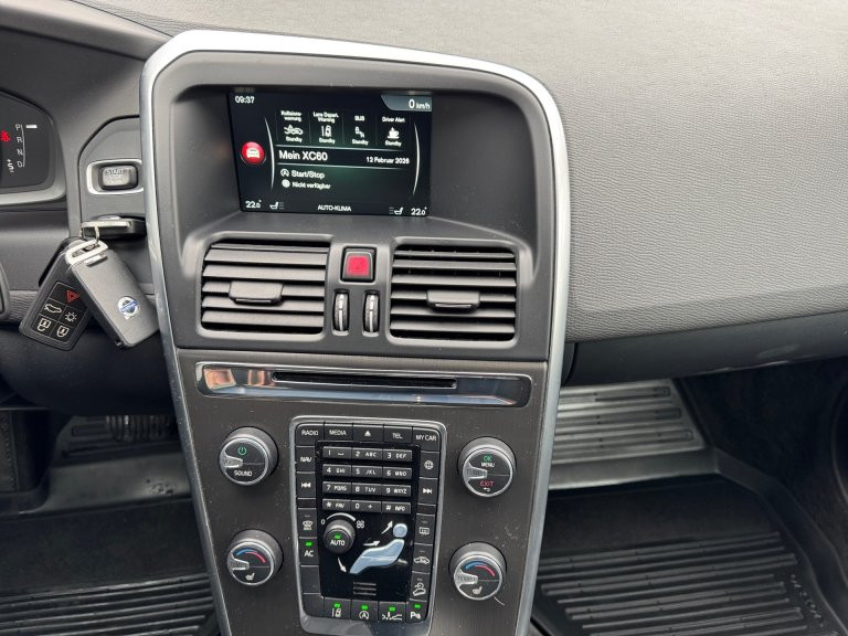 Bild 7: VOLVO PKW XC60 D4 Kinetic AWD