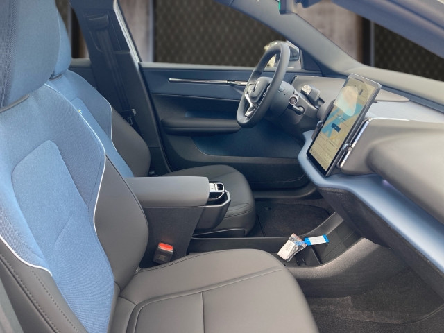 Bild 5: VOLVO PKW EX30 Ultra, Single Motor Extended Range, Vollelektrisch