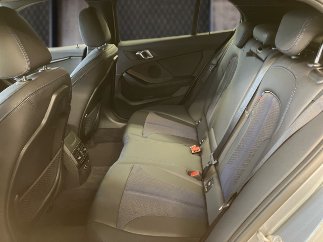 Bild 8: BMW 118d 5-Türer F40