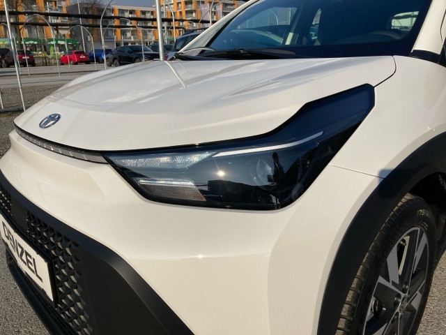 Bild 11: Toyota AYGO X 1,5 l Active CVT