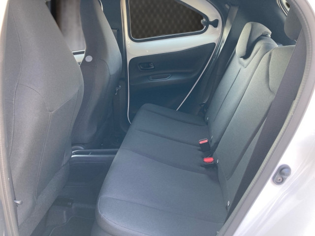 Bild 8: Toyota AYGO X 1,5 l Active CVT 8 - fach Bereifung