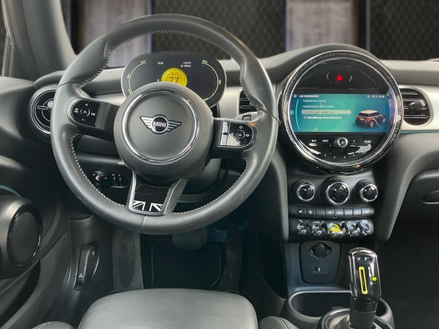 Bild 6: Mini Cooper SE BEV F56