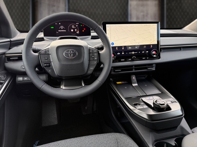 Bild 6: Toyota BZ4X 4WD Active Drive 516KM WLTP Reichweite