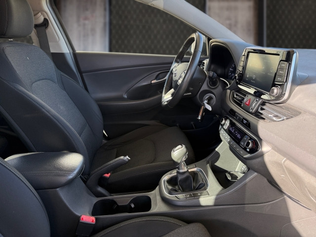 Bild 5: Hyundai i30 Fastback 1,0 T-G