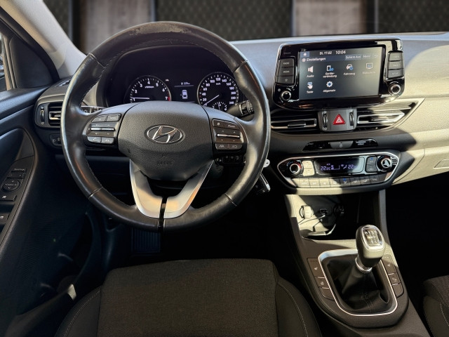 Bild 6: Hyundai i30 Fastback 1,0 T-G