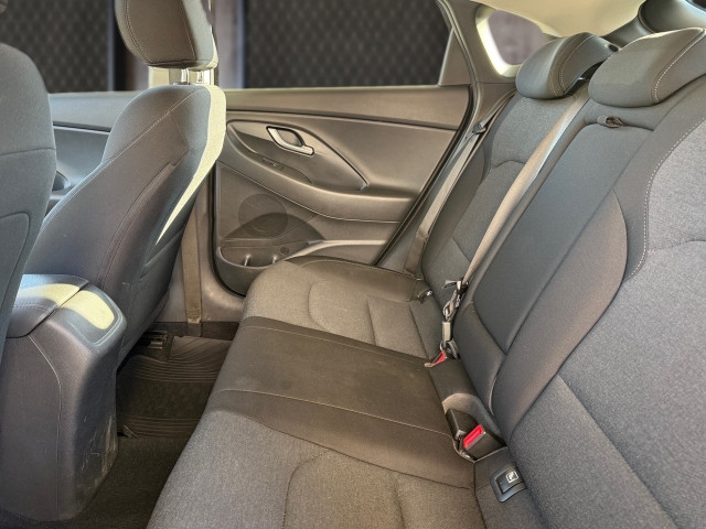 Bild 8: Hyundai i30 Fastback 1,0 T-G