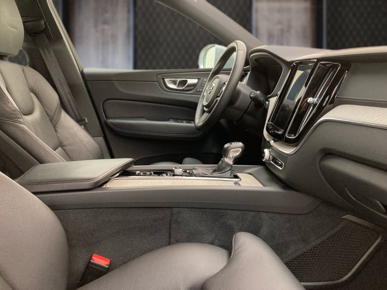 Bild 5: VOLVO PKW XC60 D5 AWD INS