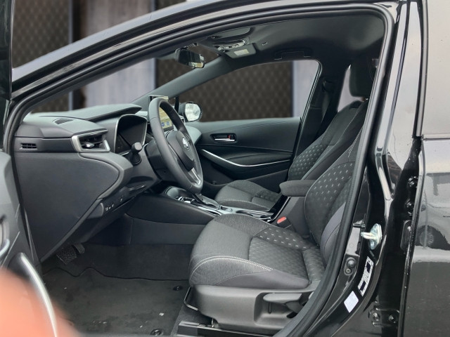 Bild 5: Toyota Corolla 1,8l Hybrid TS Active