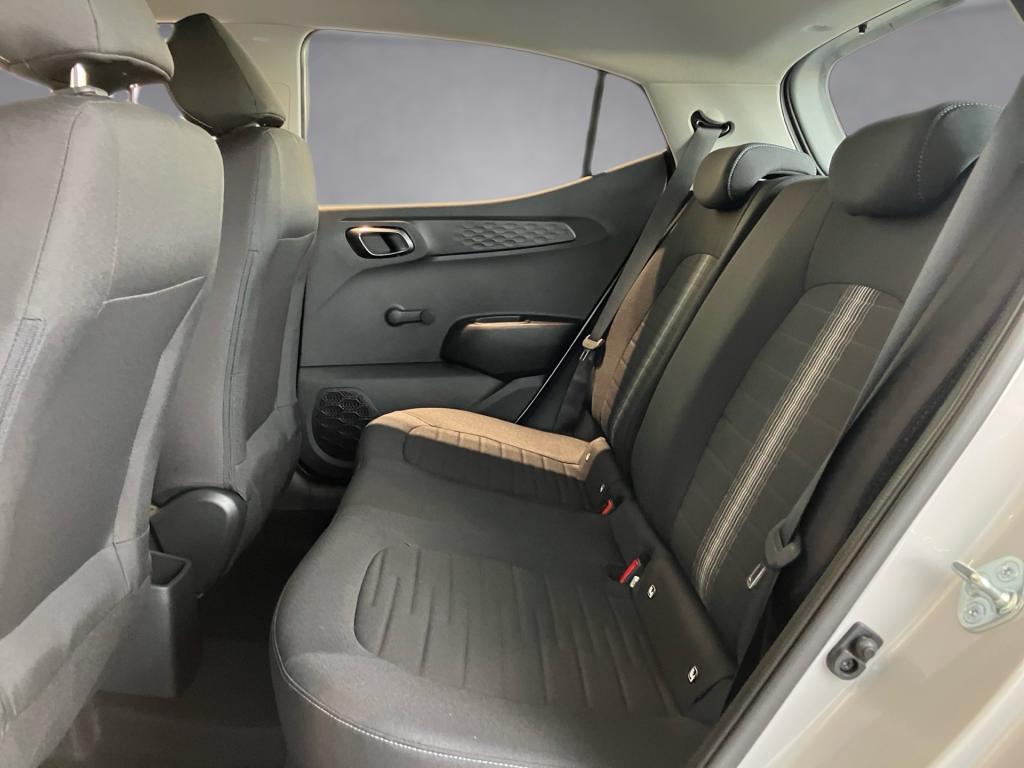 Bild 11: Hyundai i10 4-Sitzer Jubile 1.0