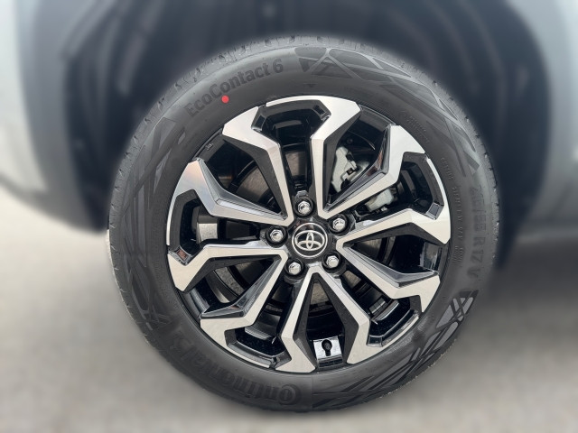 Bild 10: Toyota Yaris Cross Active Drive + Safety Paket