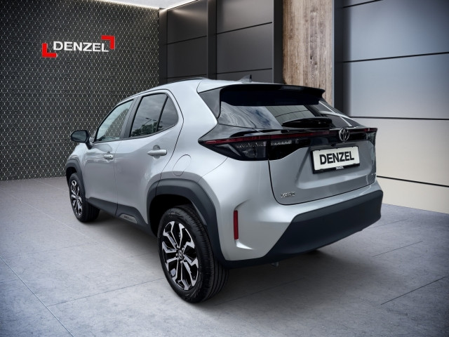 Bild 3: Toyota Yaris Cross Active Drive + Safety Paket