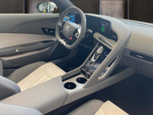 Bild 9: MG Cyberster GT ALC Grau/Schwarz + Rotes Dach