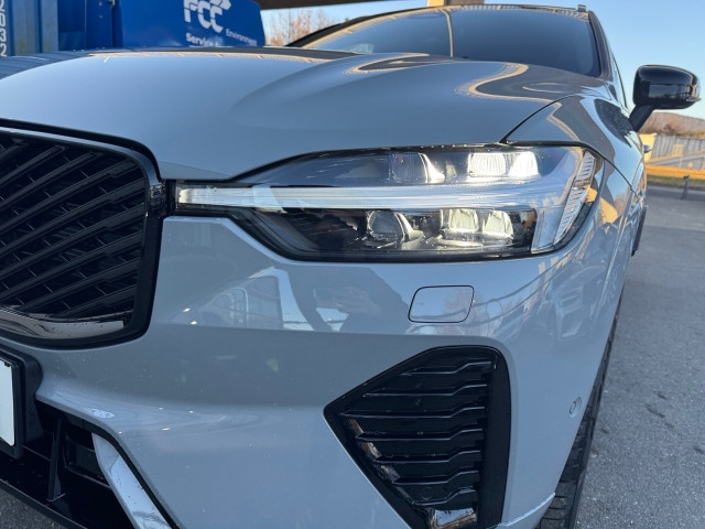 Bild 11: VOLVO PKW XC60 Black Edition Plus, T6 AWD Plug-in Hybrid, Elektrisch/B