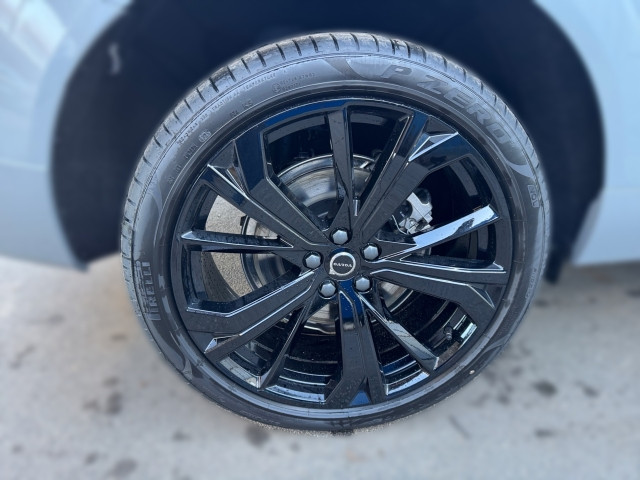 Bild 4: VOLVO PKW XC60 Black Edition Plus, T6 AWD Plug-in Hybrid, Elektrisch/B