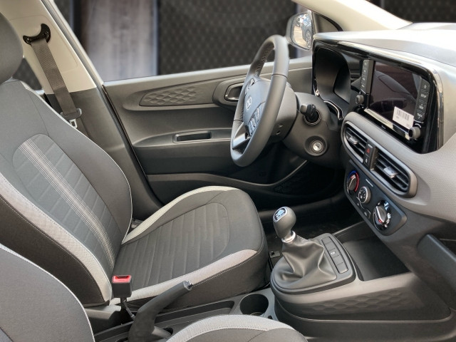 Bild 9: Hyundai i10 4-Sitzer Jubile 1.0