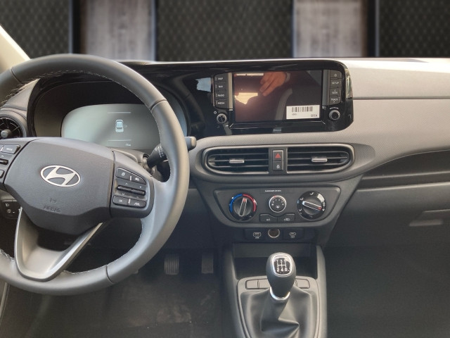 Bild 11: Hyundai i10 4-Sitzer Jubile 1.0