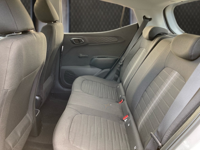 Bild 12: Hyundai i10 4-Sitzer Jubile 1.0