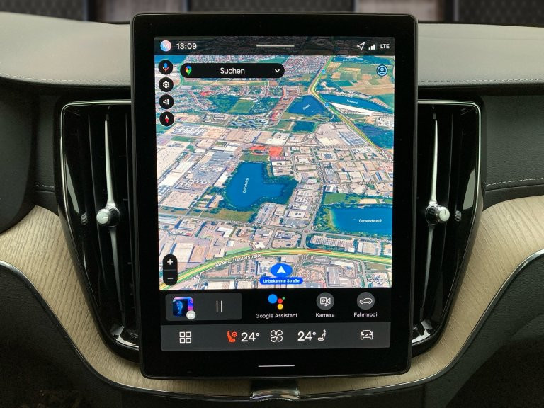 Bild 7: VOLVO PKW XC60 Ultra, T6 AWD Plug-in Hybrid, Elektrisch/Benzin, Dark