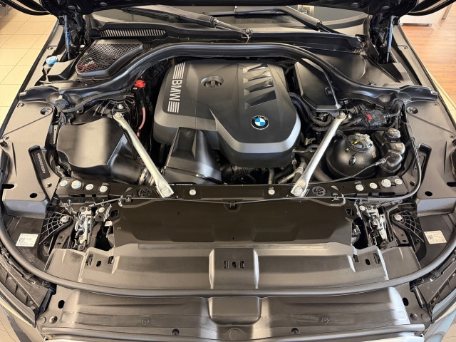 Bild 13: BMW 520i Touring