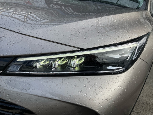 Bild 11: MG HS HEV Luxury Lenkradhzg. 25.5