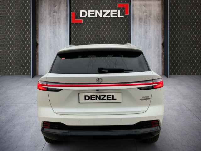 Bild 10: MG HS HEV Luxury Lenkradhzg. 25.5