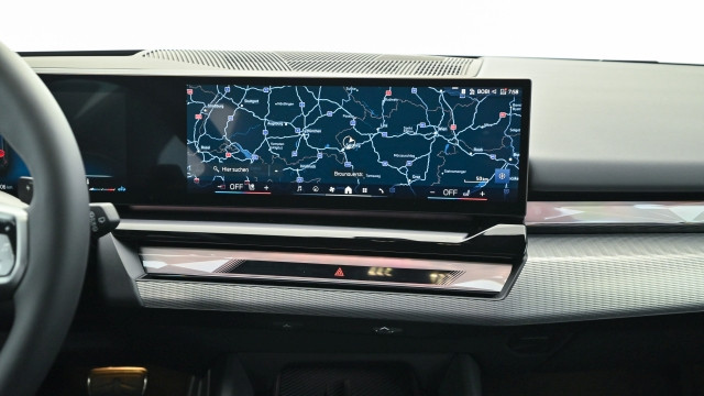 Bild 2: BMW 520d xDrive Touring G61 B47