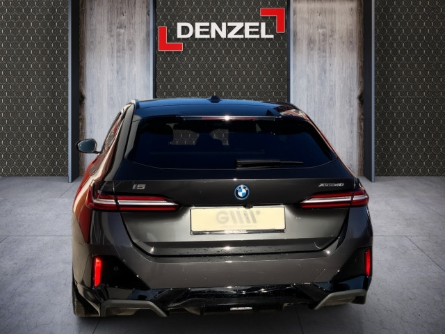 Bild 10: BMW i5 xDrive40 Touring