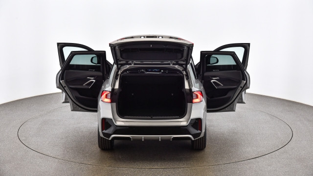 Bild 11: BMW X1 sDrive18i U11 B38