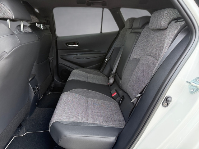 Bild 11: Toyota Corolla 1,8 l Hybrid TS,  Teamplayer