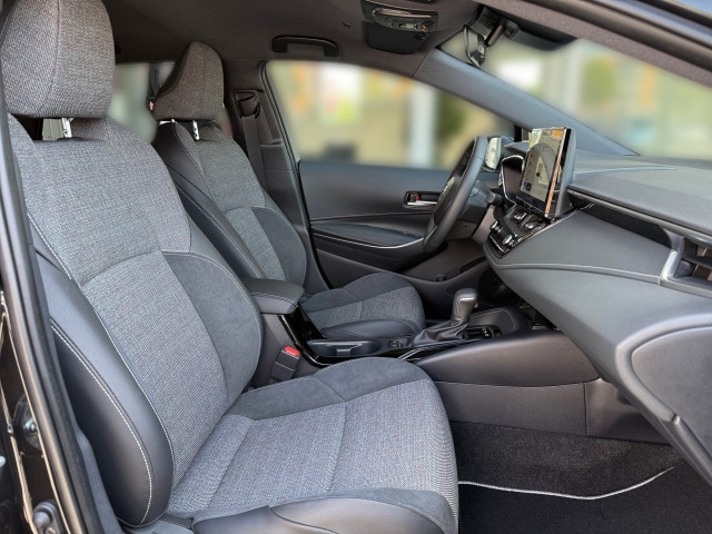 Bild 5: Toyota Corolla 1,8 l Hybrid TS,  Teamplayer