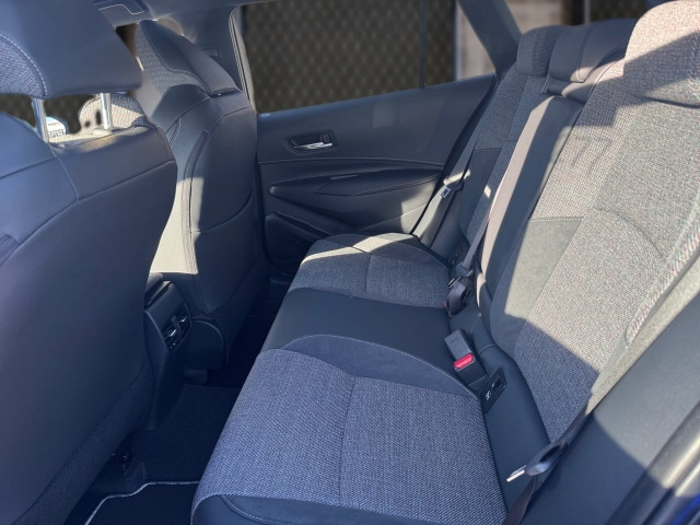 Bild 7: Toyota Corolla 1,8 l Hybrid TS,  Teamplayer