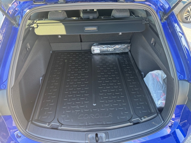 Bild 8: Toyota Corolla 1,8 l Hybrid TS,  Teamplayer