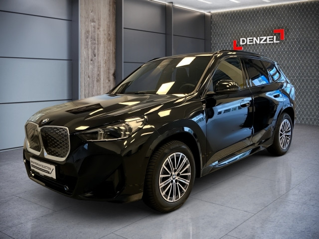Bild 0: BMW iX1 eDrive20 U11 HB0